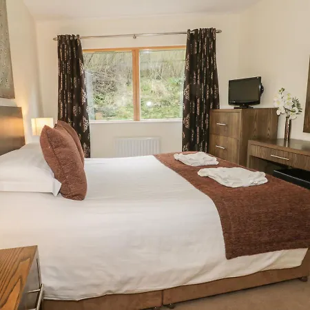 - Two Bed 2 Scarborough