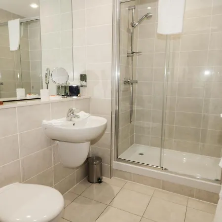 - Two Bed 2 Lägenhet
